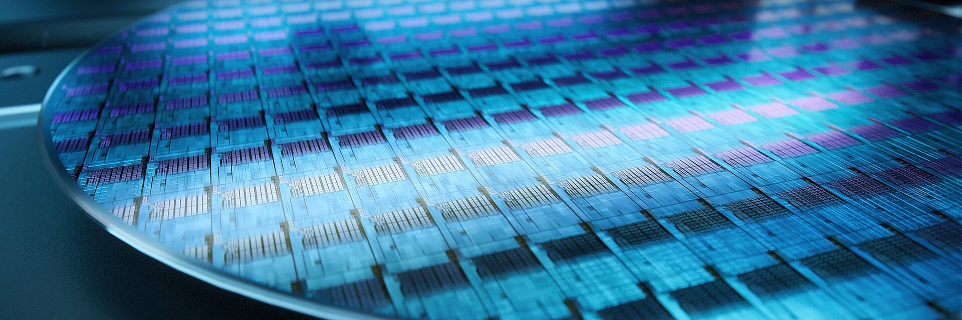 Plateau pour plaquette semi-conductrice en céramique