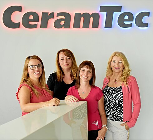 Skupinové foto HR týmu CeramTec Šumperk