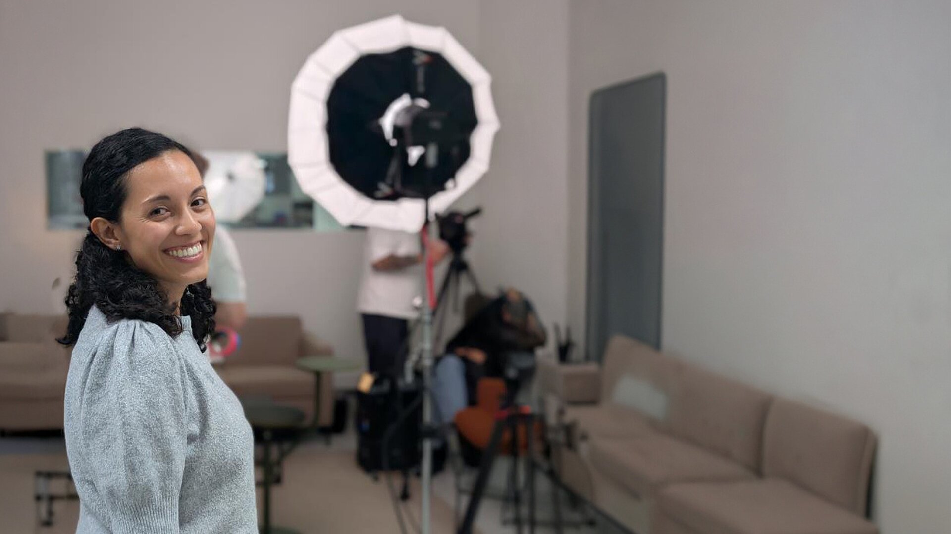 Paola Hernandez von CeramTec im Rahmen der THE Länd-Kampagne für innovative Arbeitgeber aus Baden-Württemberg