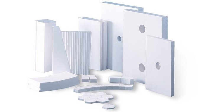 Weiße Verschleißschutz Platten von CeramTec