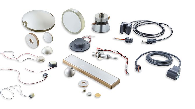Piezokeramiken und Ultraschallsensoren und -wandler