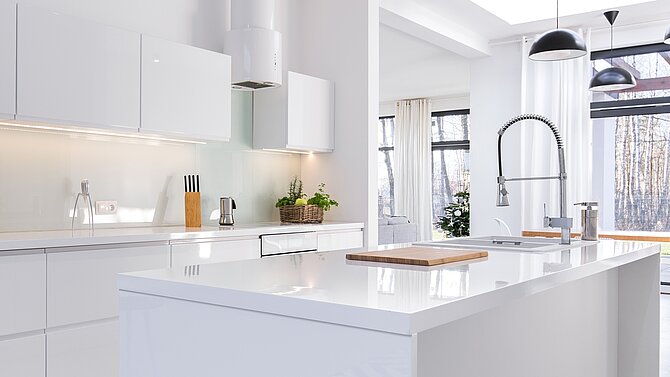 Insight into a white kitchen